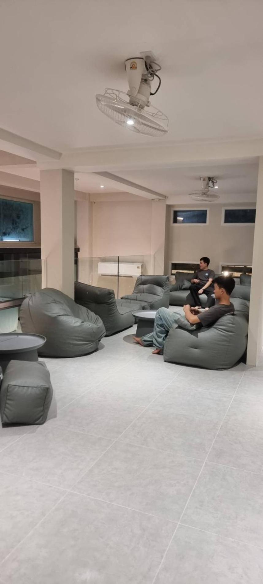 P168 Hostel Samui Bãi biển Chaweng Ngoại thất bức ảnh
